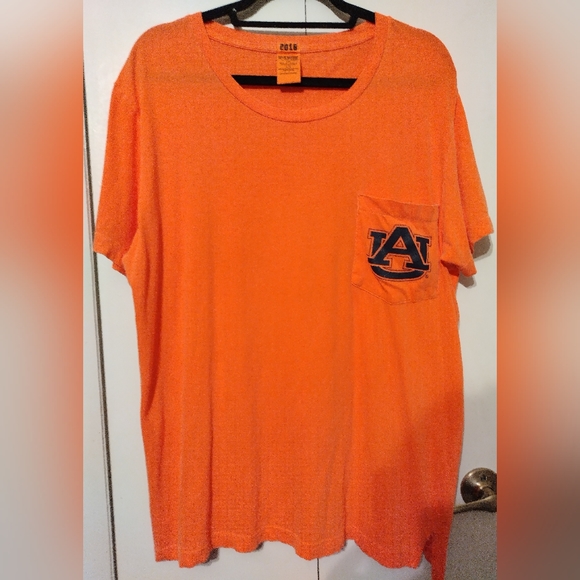 Victoria Secret Pink Collegiate Auburn University 2016 w/5th & Ocean Tee! - Picture 1 of 8